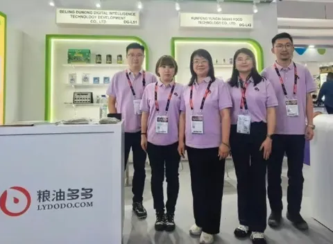 Liangyou Duoduo and Kunpeng Yunchi showcased their products at the Gulfood Dubai food exhibition, making a strong push to tap into the Middle Eastern market.