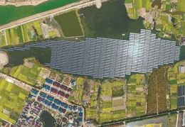 China furthers efforts in wind, solar power