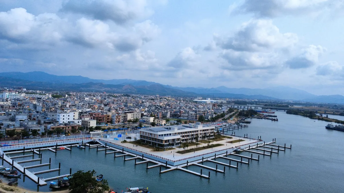 Completion acceptance of leisure fishery public wharf in Sanya Yazhou Bay Central Fishing Port