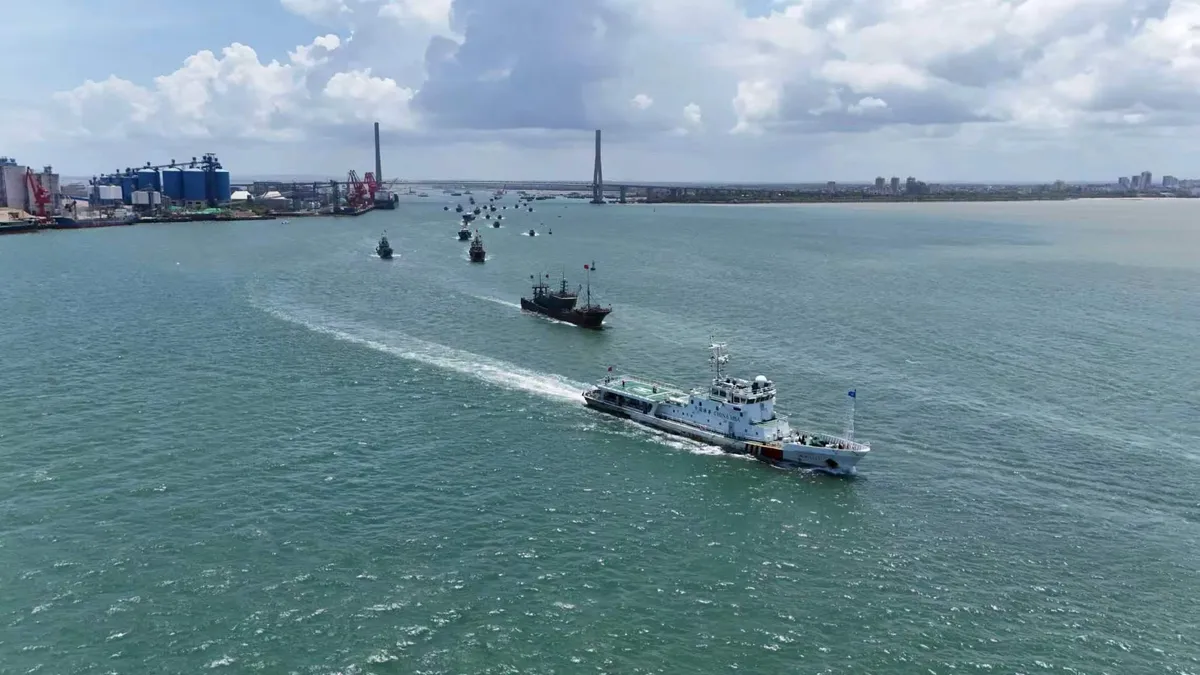 Hainan&rsquo;s maritime and other departments have joined forces to ensure safe operations for offshore aquaculture and fisheries in the South China Sea.