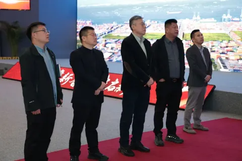 Zhou Hongsheng, President of the China Forest Products Industry Association, and his delegation visited IBI.